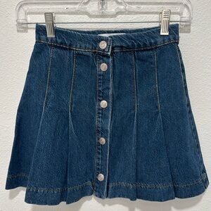 Zara denim skirt. Size 10.